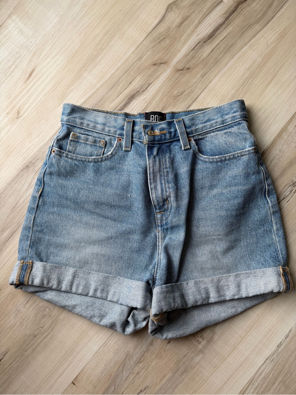BDG High-Rise Rolled Cuff Vintage Denim Shorts in Light Blue